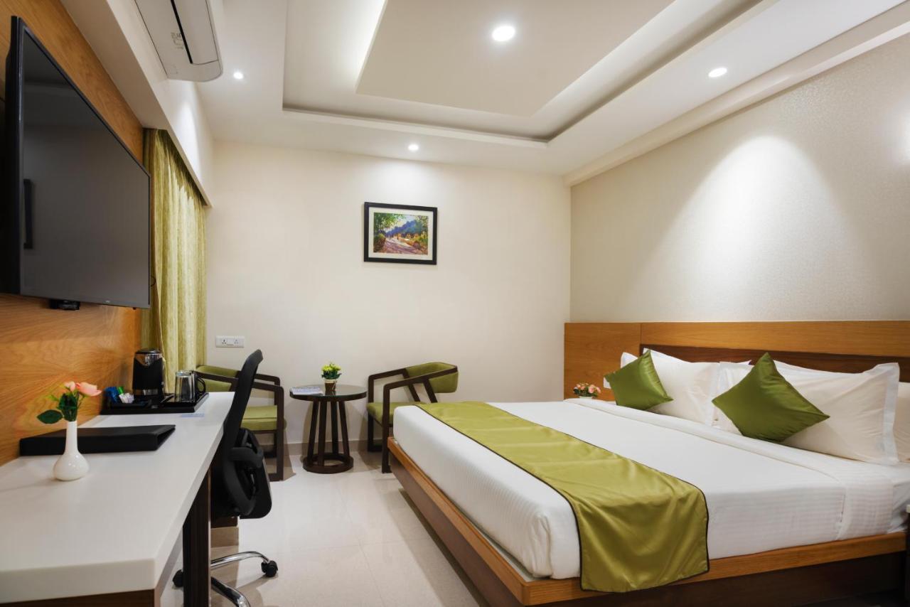 Vanusa Residency Bangalore Exterior photo